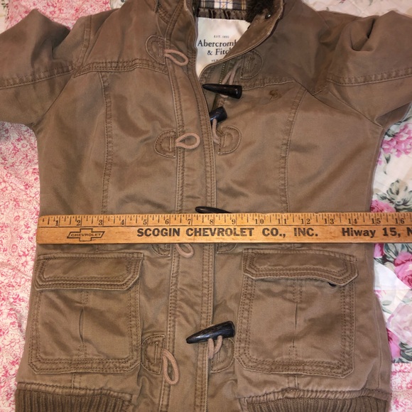 Abercrombie & Fitch Small Jacket - Picture 4 of 16